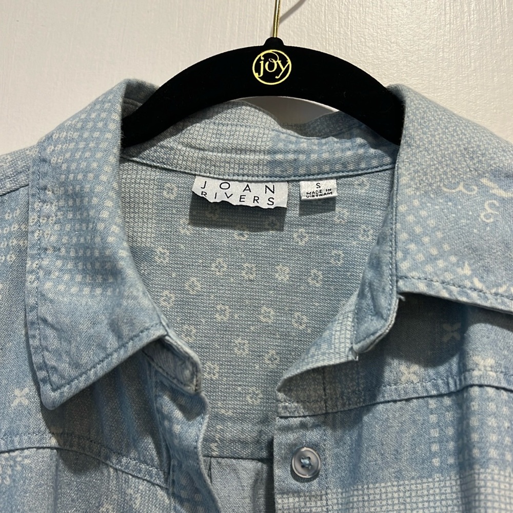 Joan Rivers Button Down Denim Patchwork Print Shi… - image 4